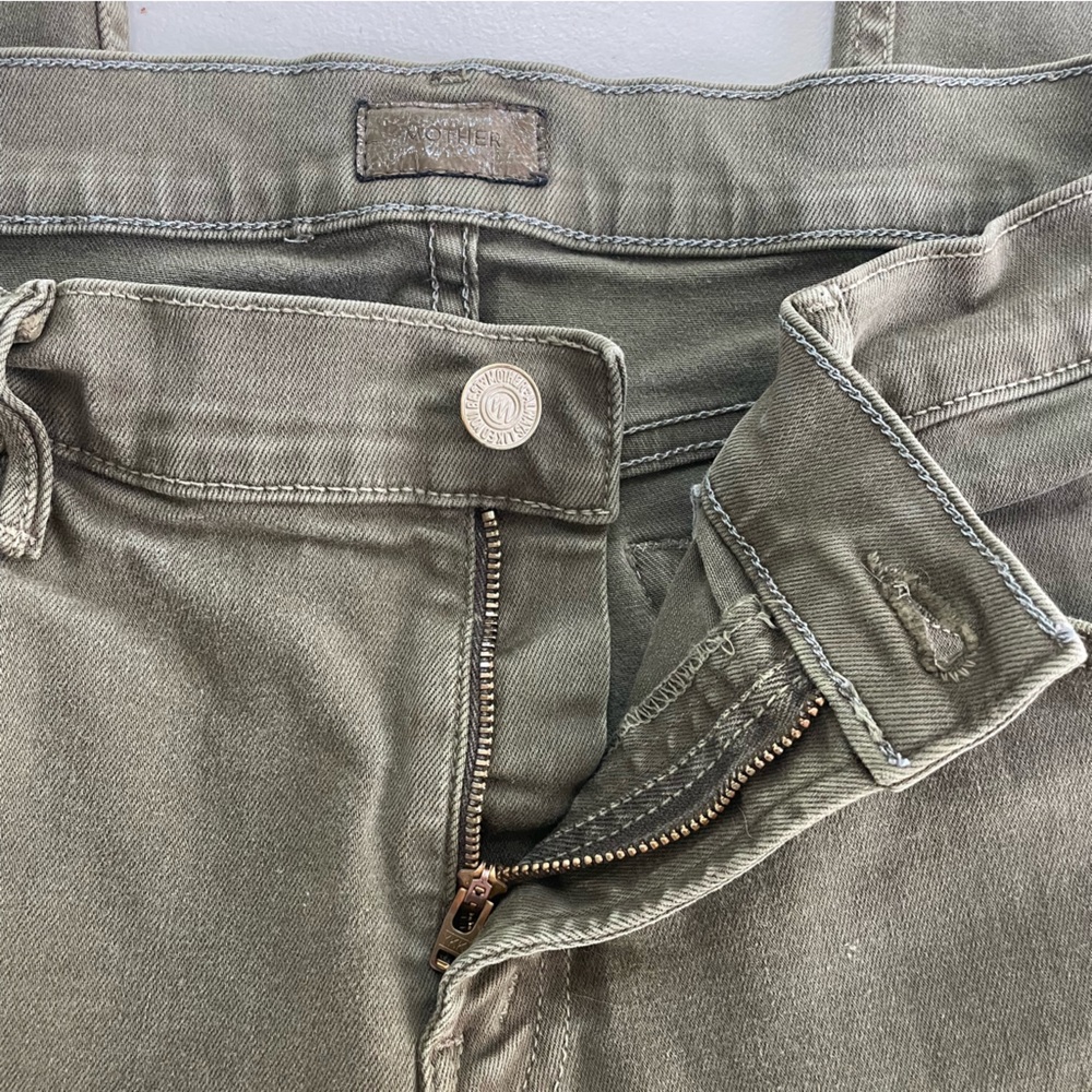 Mother The Drop Out Jeans Moss Green Stretch Crop Distressed Style Sz 28 - Picture 14 of 15